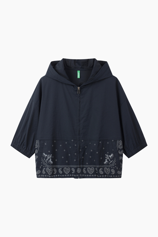 https://img.benettonmall.com/PARTS/KB/26F/BAJP01641NY_MB_D10.jpg?cb=1788777022