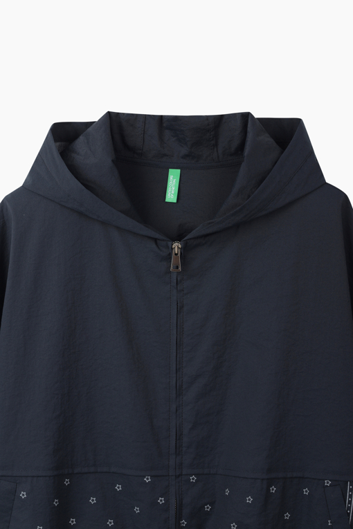 https://img.benettonmall.com/PARTS/KB/26F/BAJP01641NY_MB_D12.jpg?cb=1788777022