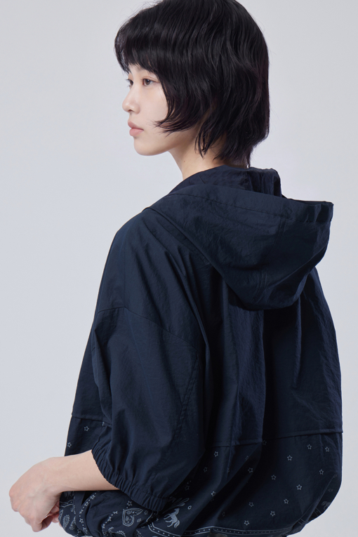 https://img.benettonmall.com/PARTS/KB/26F/BAJP01641NY_MB_D3.jpg?cb=1788777022