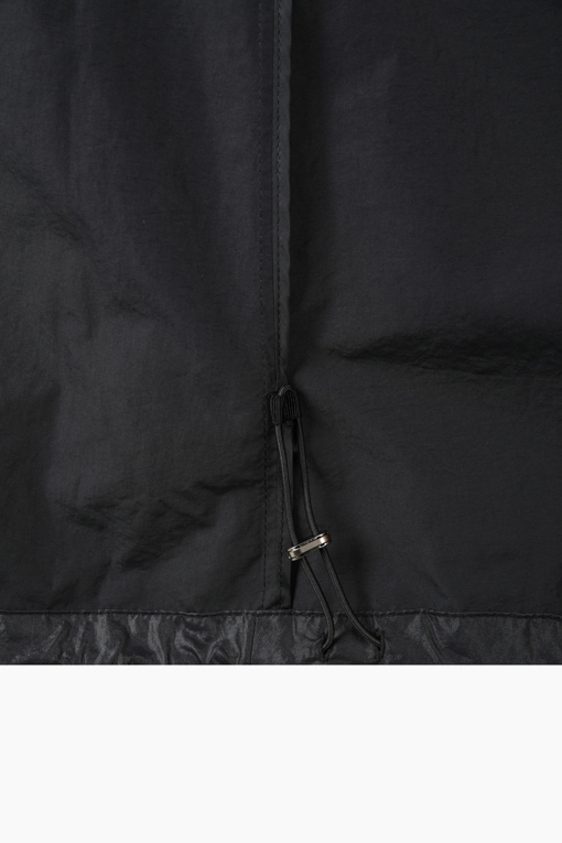 https://img.benettonmall.com/PARTS/KB/26F/BAJP03641BK_MB_D7.jpg
