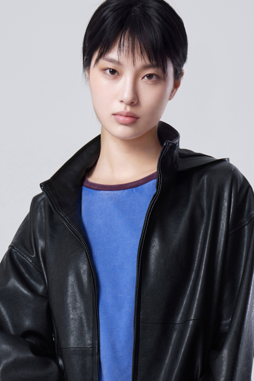 https://img.benettonmall.com/PARTS/KB/26F/BAJP31641BK_MB_M2.jpg?cb=1788777022