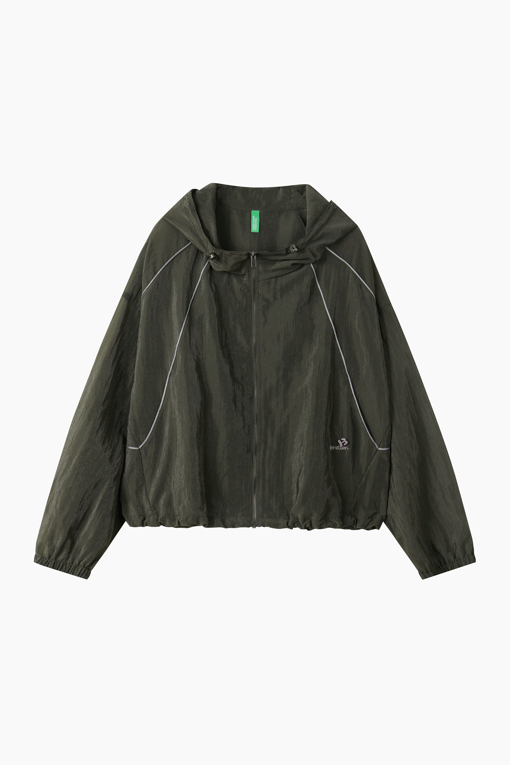 https://img.benettonmall.com/PARTS/KB/26F/BAJP32641KA_MB_D10.jpg?cb=1788777022