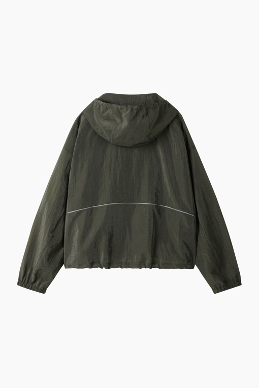 https://img.benettonmall.com/PARTS/KB/26F/BAJP32641KA_MB_D11.jpg?cb=1788777022