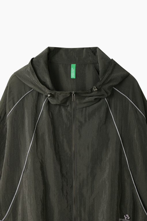 https://img.benettonmall.com/PARTS/KB/26F/BAJP32641KA_MB_D12.jpg?cb=1788777022