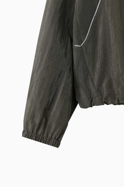 https://img.benettonmall.com/PARTS/KB/26F/BAJP32641KA_MB_D13.jpg?cb=1788777022