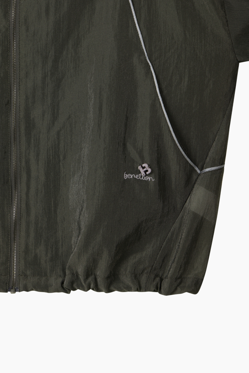 https://img.benettonmall.com/PARTS/KB/26F/BAJP32641KA_MB_D14.jpg?cb=1788777022
