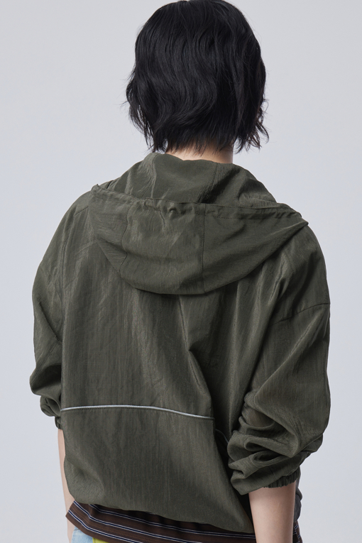 https://img.benettonmall.com/PARTS/KB/26F/BAJP32641KA_MB_D3.jpg?cb=1788777022