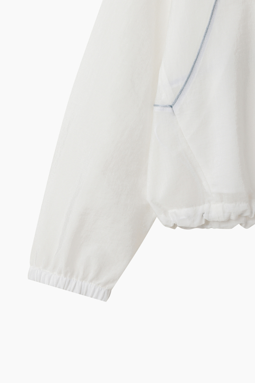 https://img.benettonmall.com/PARTS/KB/26F/BAJP32641WH_MB_D13.jpg?cb=1788777022