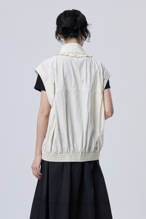 https://img.benettonmall.com/PARTS/KB/26F/BAJP33641IV_MB_D1.jpg?cb=1788777022