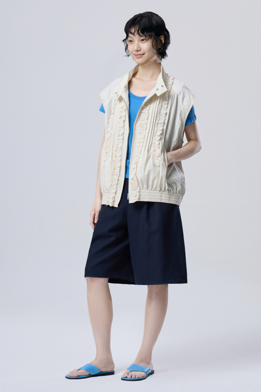 https://img.benettonmall.com/PARTS/KB/26F/BAJP33641IV_MB_D6.jpg?cb=1788777022