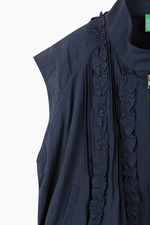 https://img.benettonmall.com/PARTS/KB/26F/BAJP33641NY_MB_D13.jpg?cb=1788777022