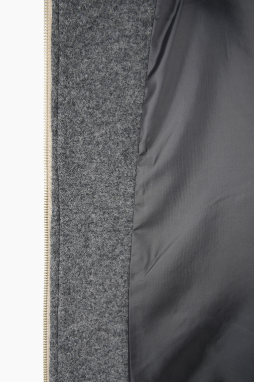 https://img.benettonmall.com/PARTS/KB/26F/BAJP52661MU_MB_D5.jpg
