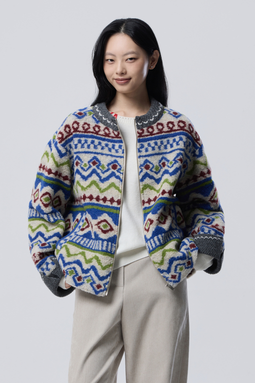 https://img.benettonmall.com/PARTS/KB/26F/BAJP52661MU_MB_M0.jpg