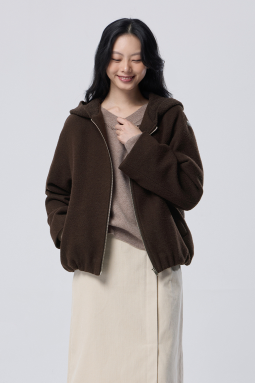 https://img.benettonmall.com/PARTS/KB/26F/BAJP53661BR_MB_M0.jpg
