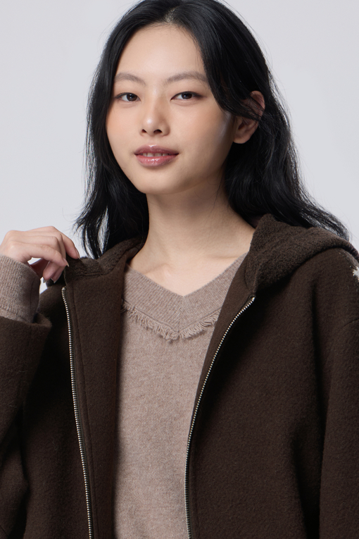 https://img.benettonmall.com/PARTS/KB/26F/BAJP53661BR_MB_M2.jpg