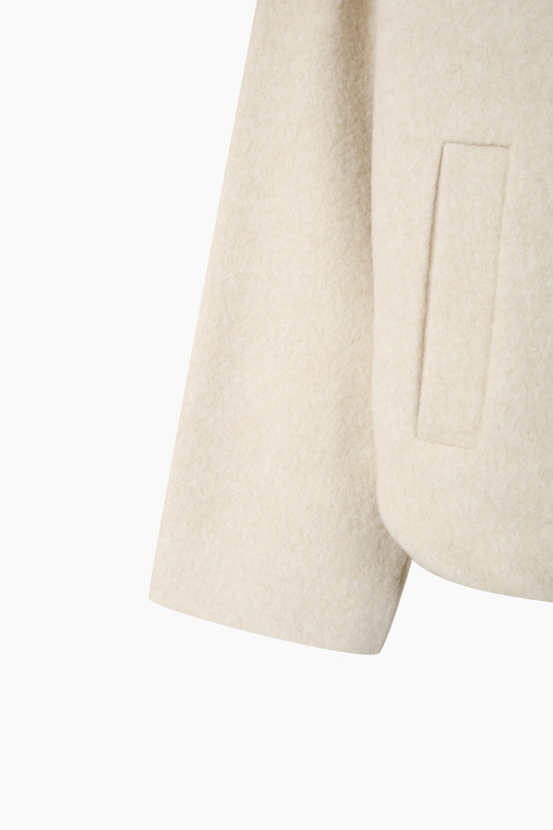 https://img.benettonmall.com/PARTS/KB/26F/BAJP53661CR_MB_D3.jpg