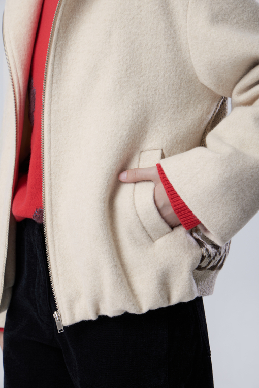 https://img.benettonmall.com/PARTS/KB/26F/BAJP53661CR_MB_M4.jpg