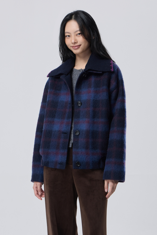 https://img.benettonmall.com/PARTS/KB/26F/BAJP57661NY_MB_M0.jpg