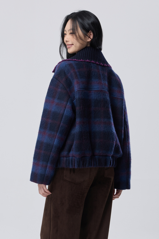 https://img.benettonmall.com/PARTS/KB/26F/BAJP57661NY_MB_M1.jpg