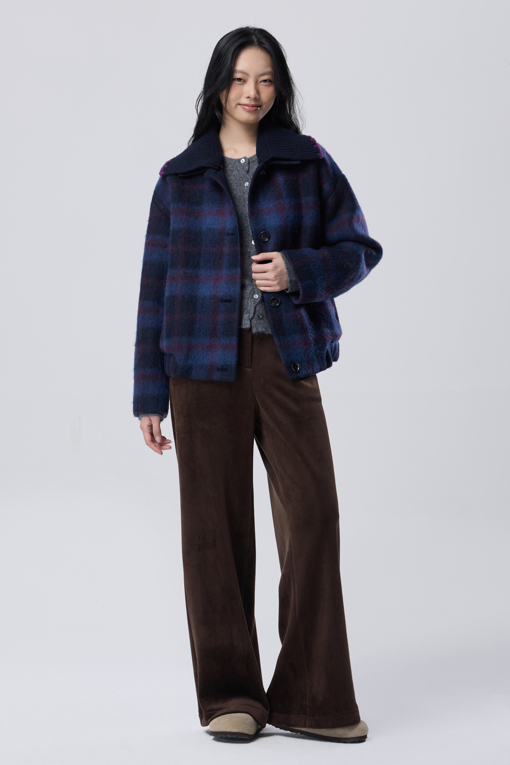 https://img.benettonmall.com/PARTS/KB/26F/BAJP57661NY_MB_M5.jpg