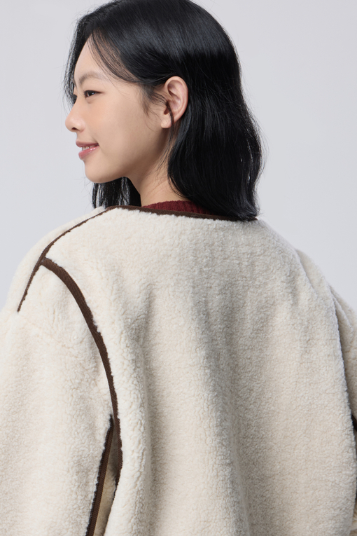 https://img.benettonmall.com/PARTS/KB/26F/BAJP73661IV_MB_M3.jpg
