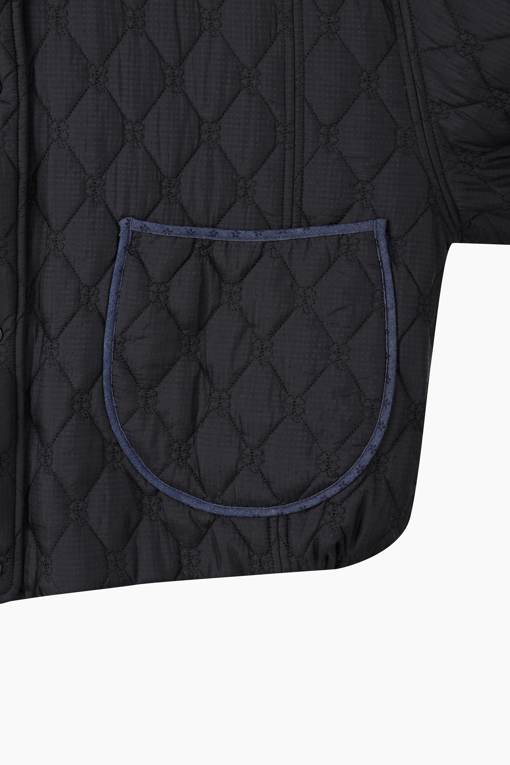 https://img.benettonmall.com/PARTS/KB/26F/BAJP75661BK_MB_D4.jpg