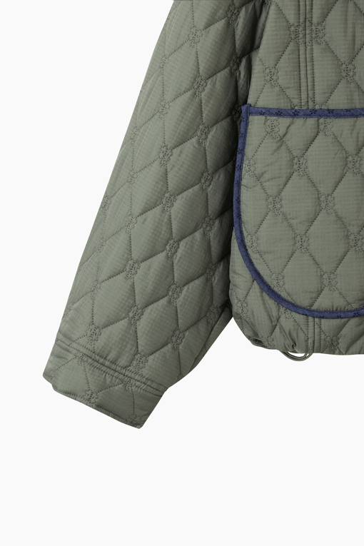 https://img.benettonmall.com/PARTS/KB/26F/BAJP75661KA_MB_D3.jpg