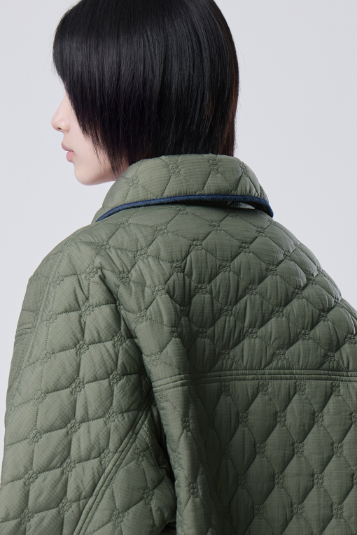 https://img.benettonmall.com/PARTS/KB/26F/BAJP75661KA_MB_M3.jpg