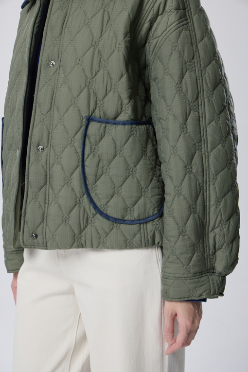 https://img.benettonmall.com/PARTS/KB/26F/BAJP75661KA_MB_M4.jpg