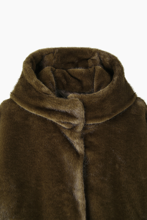 https://img.benettonmall.com/PARTS/KB/26F/BAJP78661BR_MB_D2.jpg