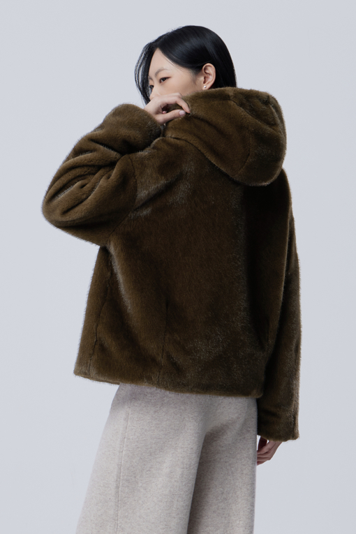 https://img.benettonmall.com/PARTS/KB/26F/BAJP78661BR_MB_M1.jpg