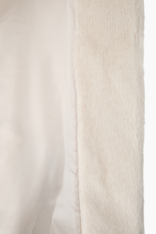 https://img.benettonmall.com/PARTS/KB/26F/BAJP78661IV_MB_D5.jpg