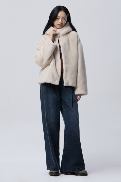 https://img.benettonmall.com/PARTS/KB/26F/BAJP78661IV_MB_M5.jpg