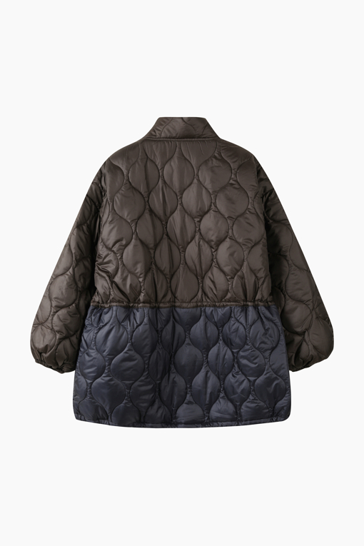https://img.benettonmall.com/PARTS/KB/26F/BAJP79661BR_MB_D1.jpg