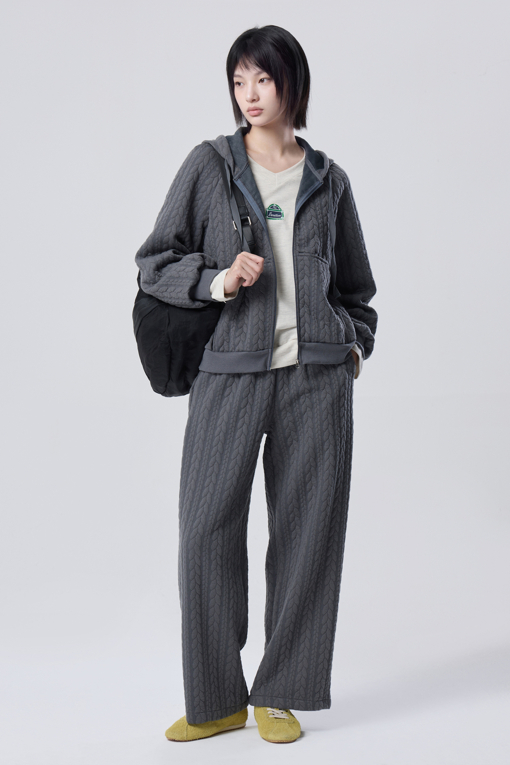 https://img.benettonmall.com/PARTS/KB/26F/BAJPE1661DG_MB_M5.jpg?cb=1788777022