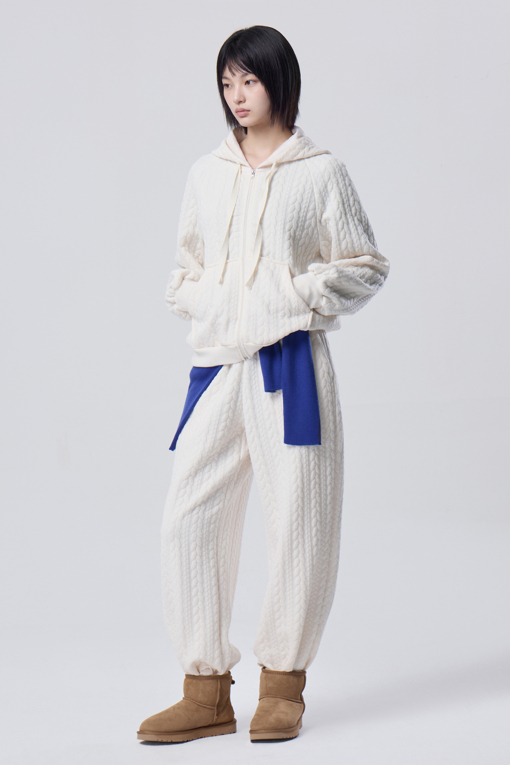 https://img.benettonmall.com/PARTS/KB/26F/BAJPE1661IV_MB_M5.jpg?cb=1788777022