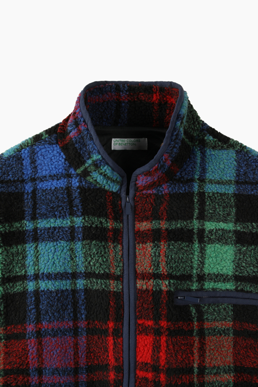 https://img.benettonmall.com/PARTS/KB/26F/BAJPE3661BL_MB_D2.jpg
