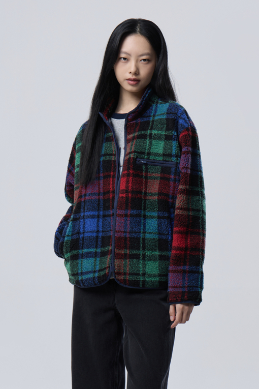 https://img.benettonmall.com/PARTS/KB/26F/BAJPE3661BL_MB_M0.jpg