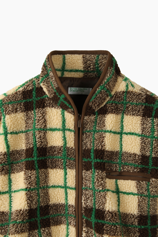 https://img.benettonmall.com/PARTS/KB/26F/BAJPE3661BR_MB_D2.jpg