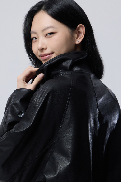 https://img.benettonmall.com/PARTS/KB/26F/BAJPE5661BK_MB_M3.jpg