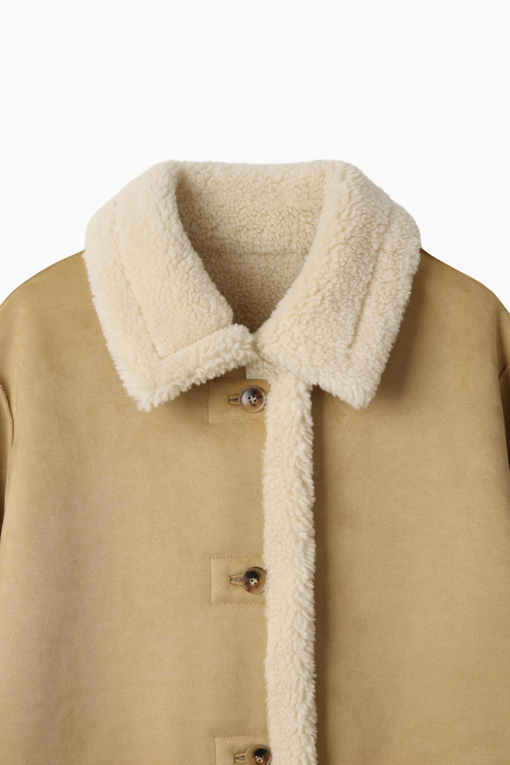 https://img.benettonmall.com/PARTS/KB/26F/BAJPE6661CA_MB_D3.jpg