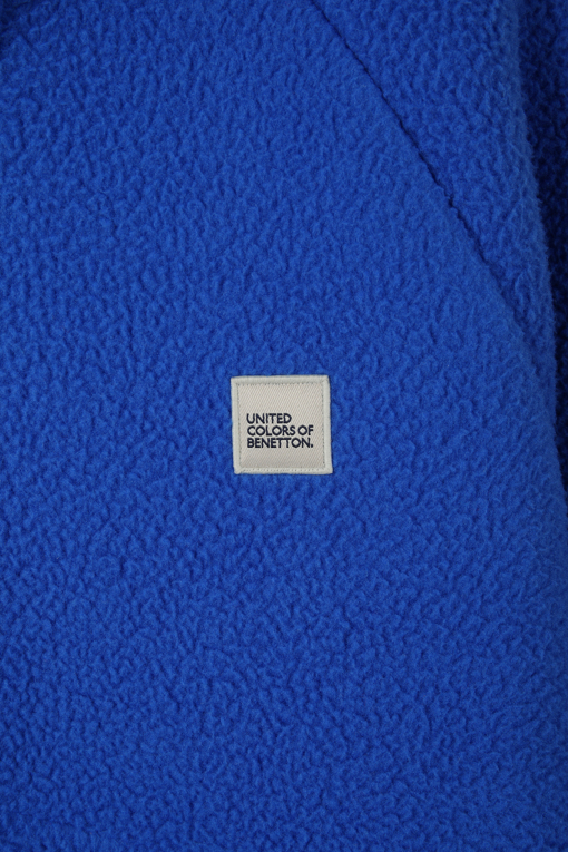 https://img.benettonmall.com/PARTS/KB/26F/BAJPG1661BL_MB_D3.jpg