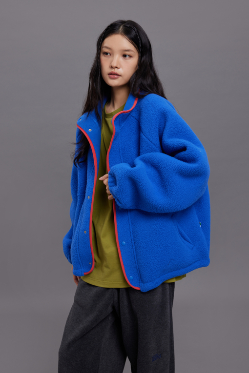 https://img.benettonmall.com/PARTS/KB/26F/BAJPG1661BL_MB_M4.jpg