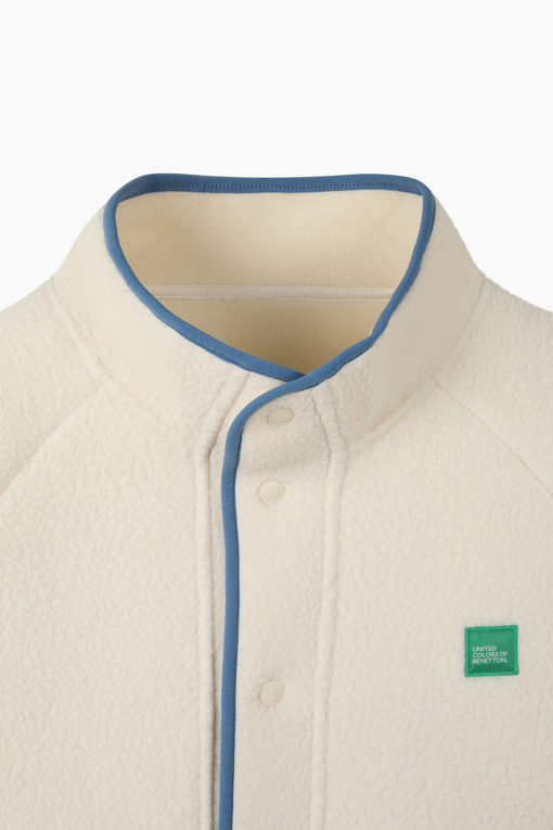 https://img.benettonmall.com/PARTS/KB/26F/BAJPG1661IV_MB_D2.jpg