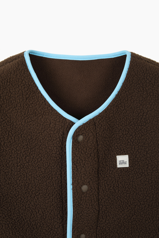 https://img.benettonmall.com/PARTS/KB/26F/BAJPG3661BR_MB_D2.jpg