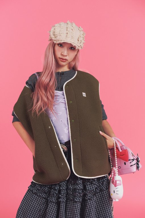 https://img.benettonmall.com/PARTS/KB/26F/BAJPG3661KA_MB_L0.jpg