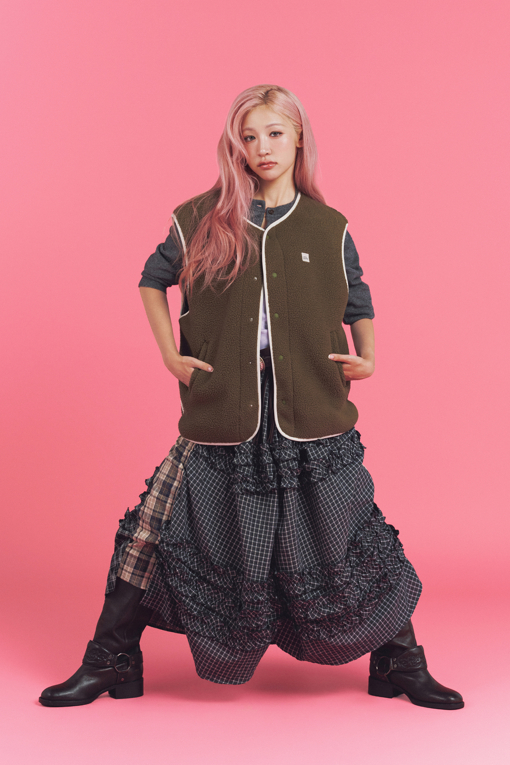 https://img.benettonmall.com/PARTS/KB/26F/BAJPG3661KA_MB_L1.jpg