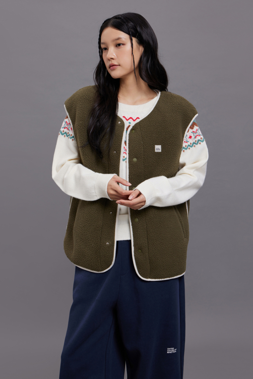 https://img.benettonmall.com/PARTS/KB/26F/BAJPG3661KA_MB_M0.jpg