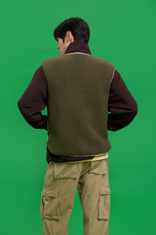 https://img.benettonmall.com/PARTS/KB/26F/BAJPG3661KA_MB_M12.jpg