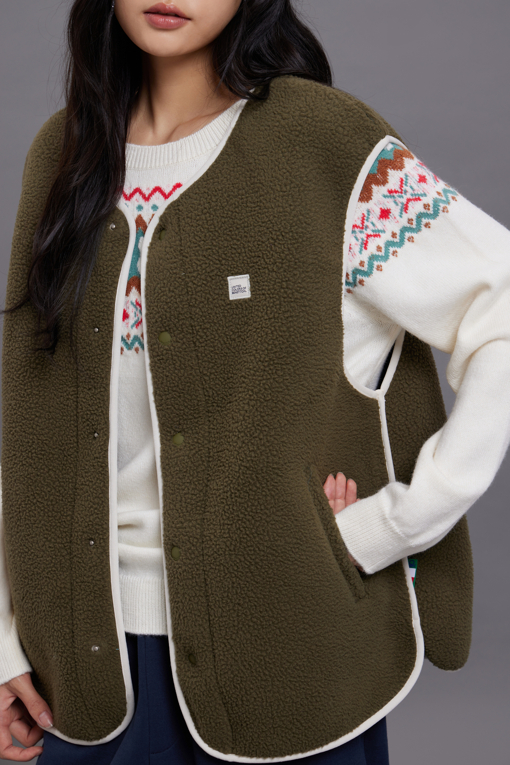 https://img.benettonmall.com/PARTS/KB/26F/BAJPG3661KA_MB_M3.jpg